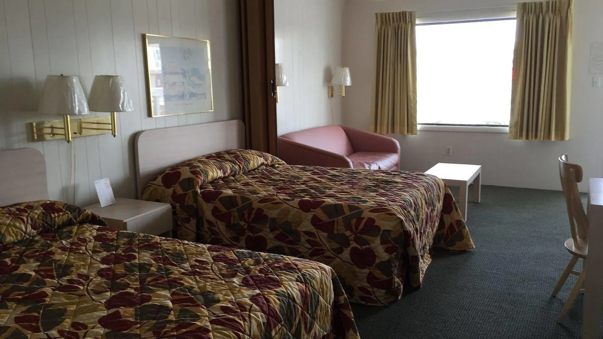 Fish Tales Boardwalk Inn & Ocean Mecca Motel United States